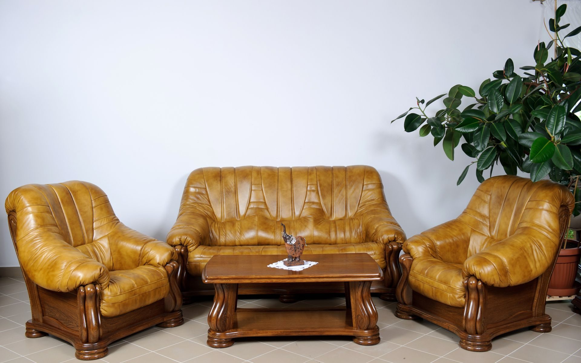 Kožená sedačka č- 13