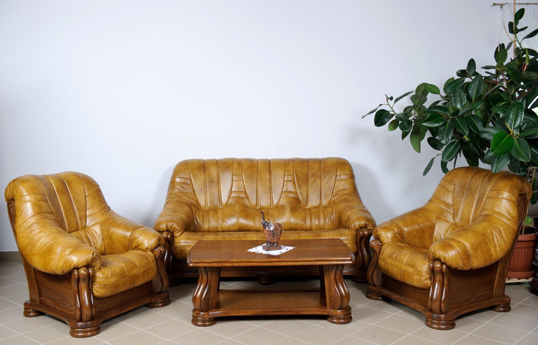 Kožená sedačka č- 13